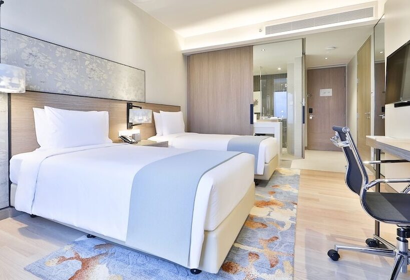 اتاق پرمیوم با چشم‌انداز دریا, Holiday Inn & Suites Rayong City Centre, An Ihg