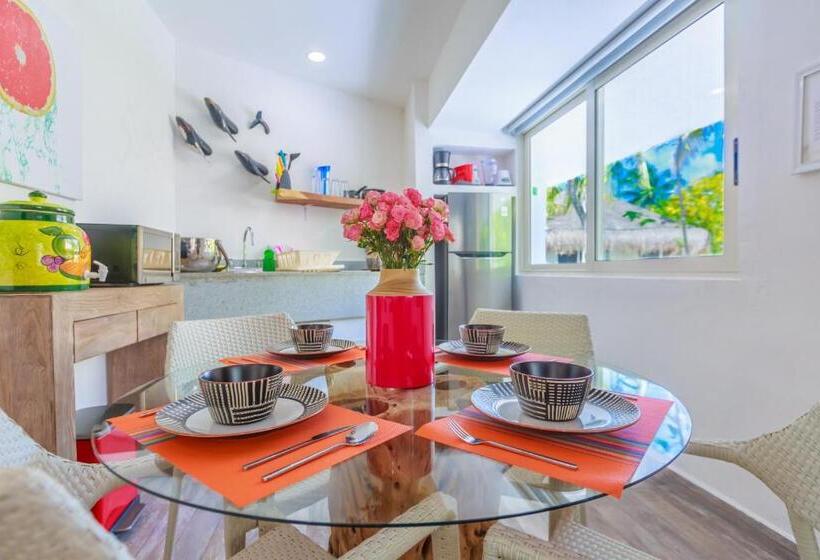 Habitació Quàdruple Estàndard, Paradise Suites