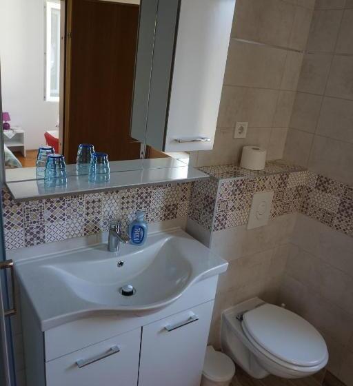 اتاق استاندارد سه نفره, Bed And Breakfast Ivanka Mali Lošinj