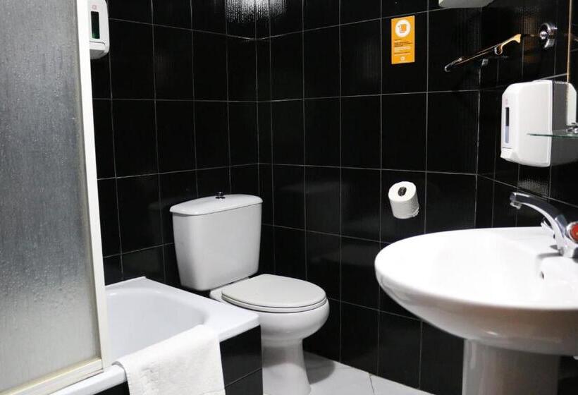 اتاق استاندارد, Hostal Alda Palencia Plaza