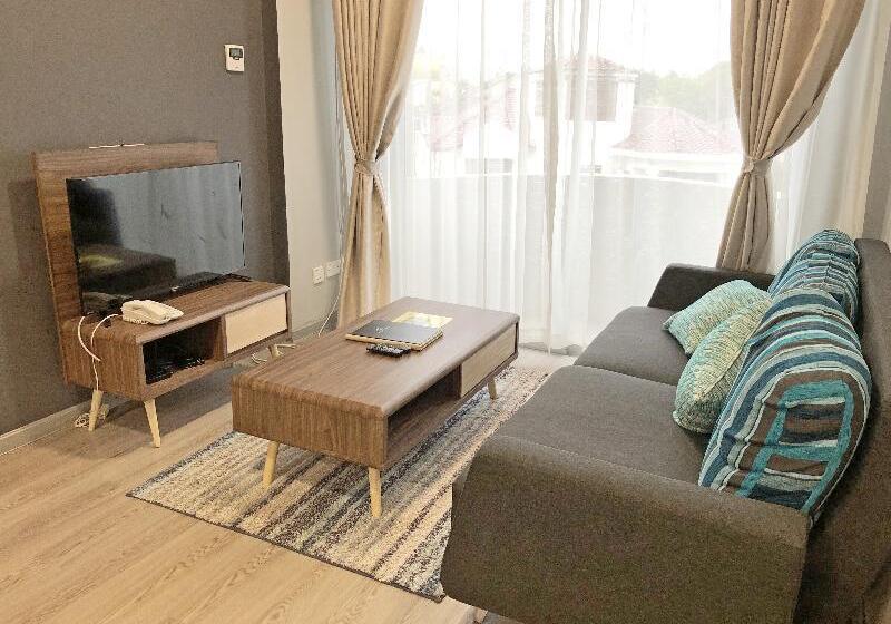 Апартаменты 3 Спальни, Seaview Apartment