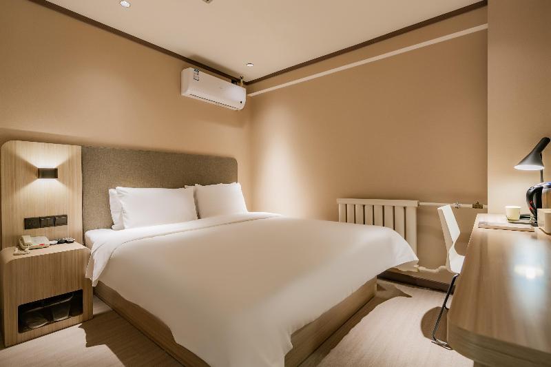 Quarto Triplo Estandar, Alun Nehuen