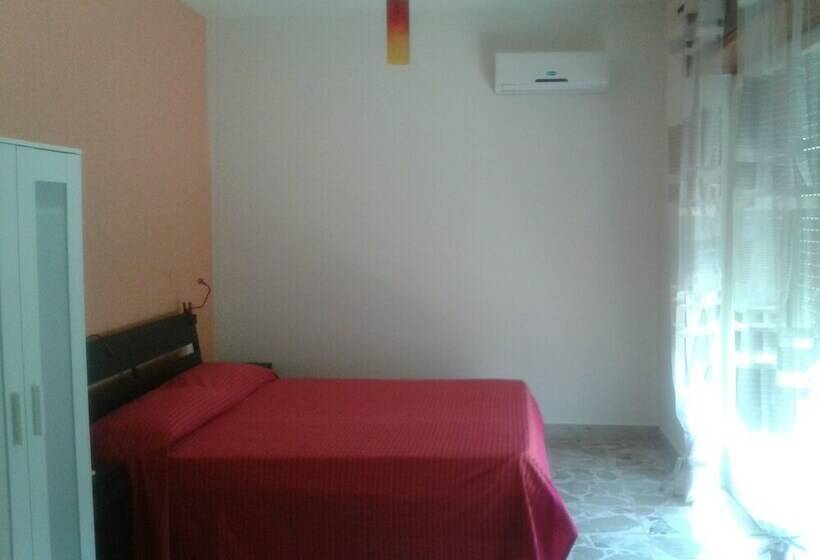 اتاق استاندارد سه نفره, Driade B&b
