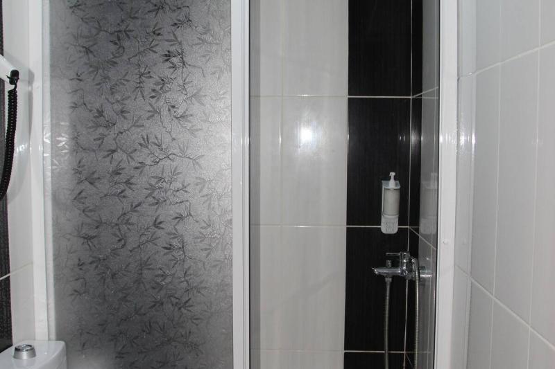 اتاق استاندارد سه نفره, Grand Ece