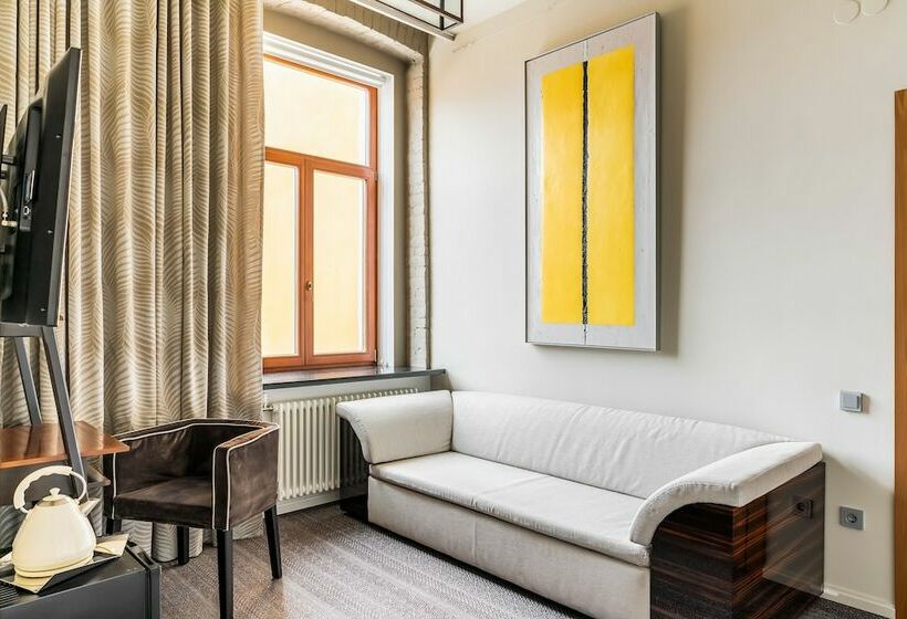 اتاق لوکس, Boutique Hotel Villa Perlov