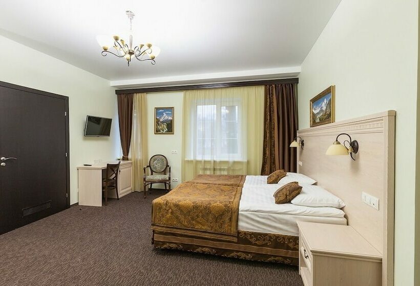 اتاق سوپریور, Gatchina