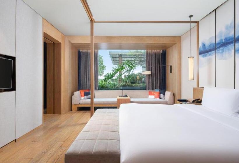 Люкс Кровать Кинг, Indigo Dali Erhai, An Ihg