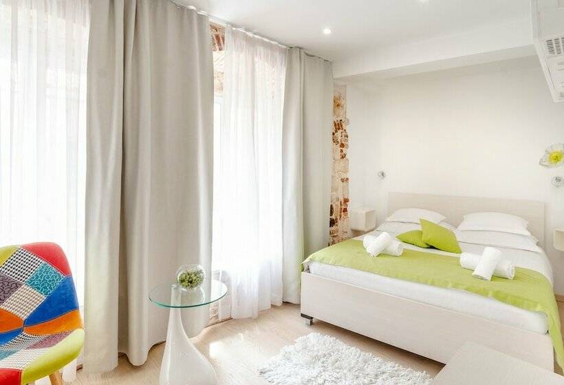 Quarto Comfort, Palace Tartaglia