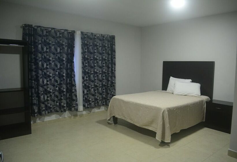 Quarto Estandar, Tampico Express
