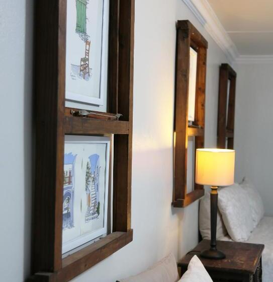 Семейные Апартаменты, Mr Pell S House Self Catering Accommodation
