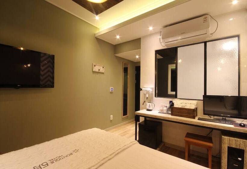 اتاق لوکس, Boutique Hotel May