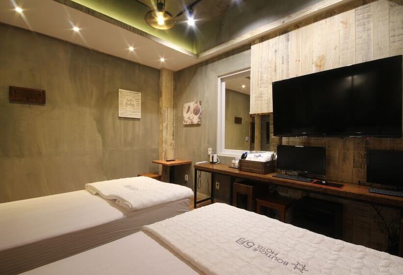 اتاق استاندارد, Boutique Hotel May