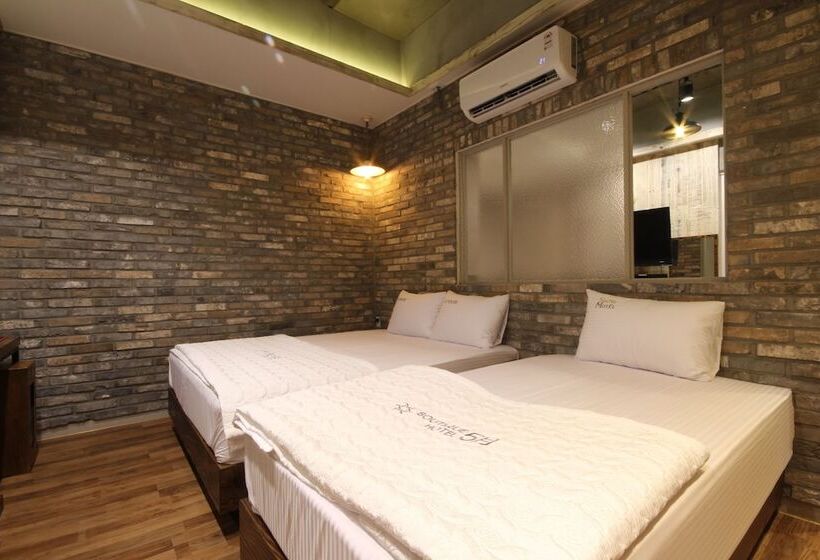اتاق استاندارد, Boutique Hotel May
