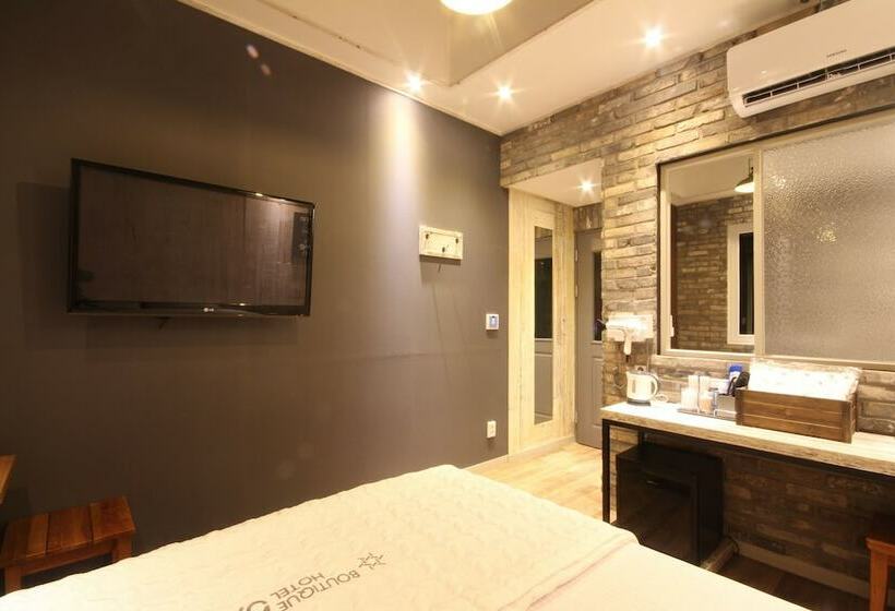 اتاق لوکس, Boutique Hotel May