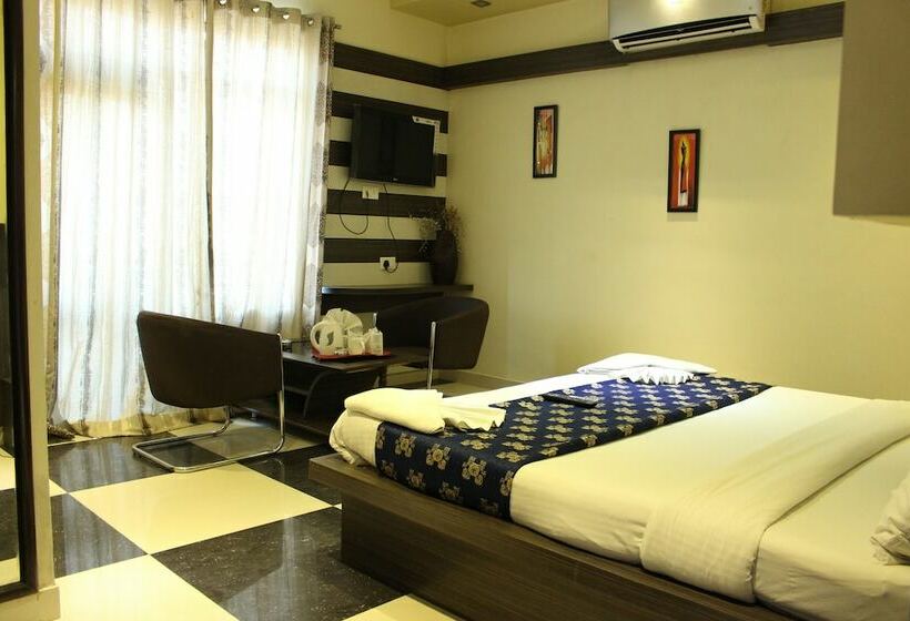 豪华房间, Shagun Residency Behror