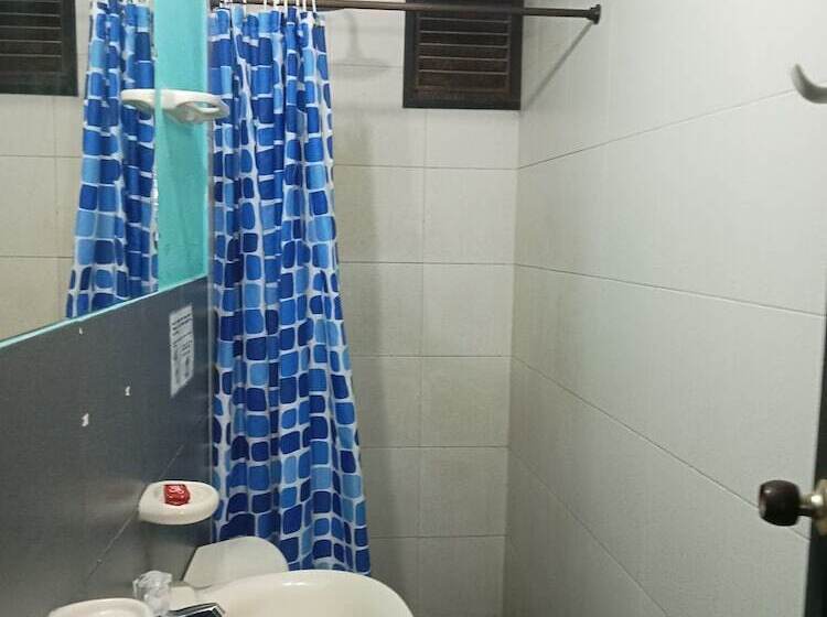 اتاق استاندارد, Aluna Hostel B&b