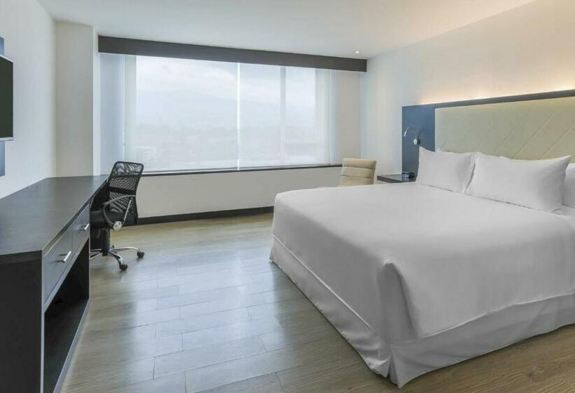 Стандартный Номер Кровать Кинг, Four Points By Sheraton Cuenca