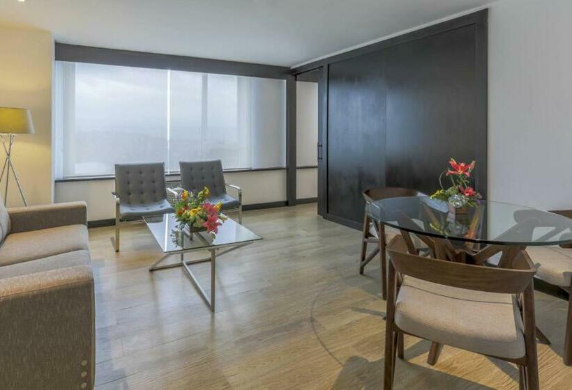 Люкс, Four Points By Sheraton Cuenca