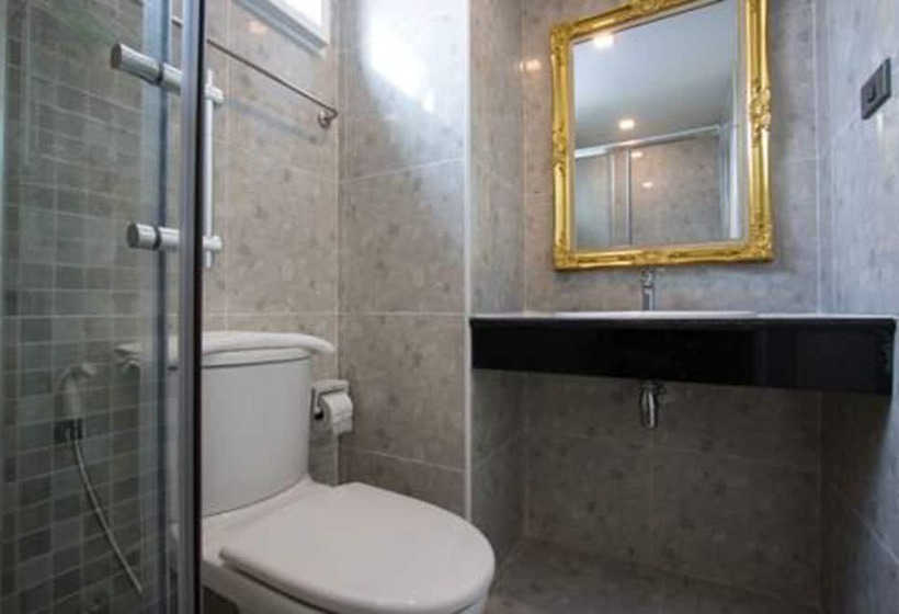 Quarto Deluxe, B Your Home Hotel Donmueang Airport Bangkok  Sha Certified Sha Plus