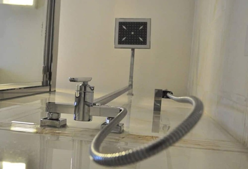 اتاق استاندارد, Qantu