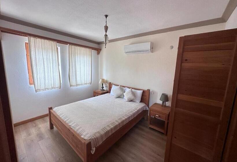 اتاق خانوادگی, Eski Datça Otel