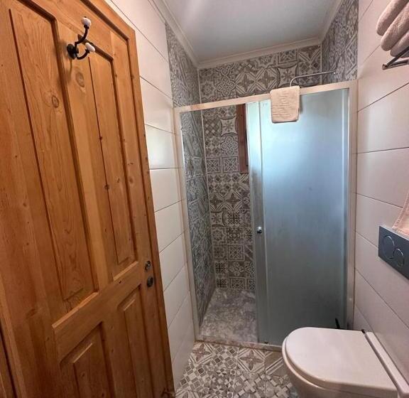اتاق خانوادگی, Eski Datça Otel