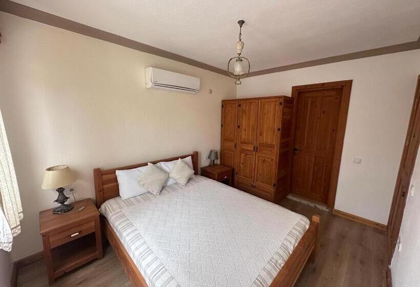 اتاق خانوادگی, Eski Datça Otel