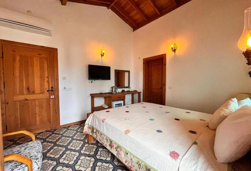 اتاق لوکس, Eski Datça Otel