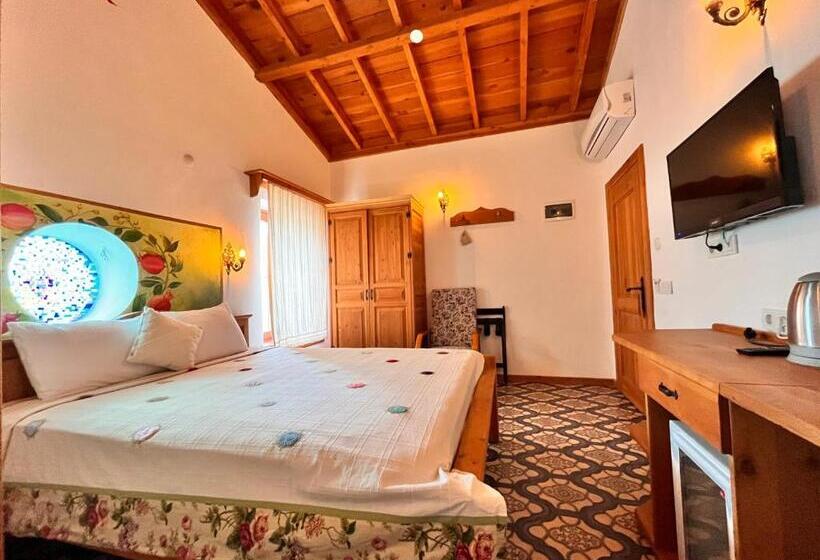 اتاق لوکس, Eski Datça Otel