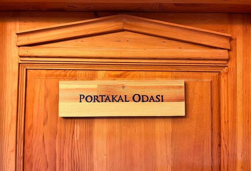اتاق لوکس سه تخته, Eski Datça Otel