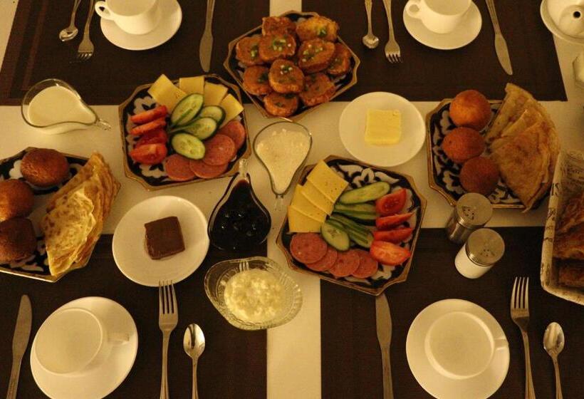 اتاق لوکس, Al Bukhari Boutique