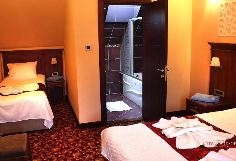 Трехместный Номер Deluxe, Artemis Resort Wellness