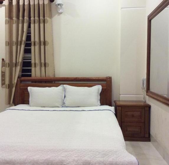 اتاق استاندارد, Hoang Oanh