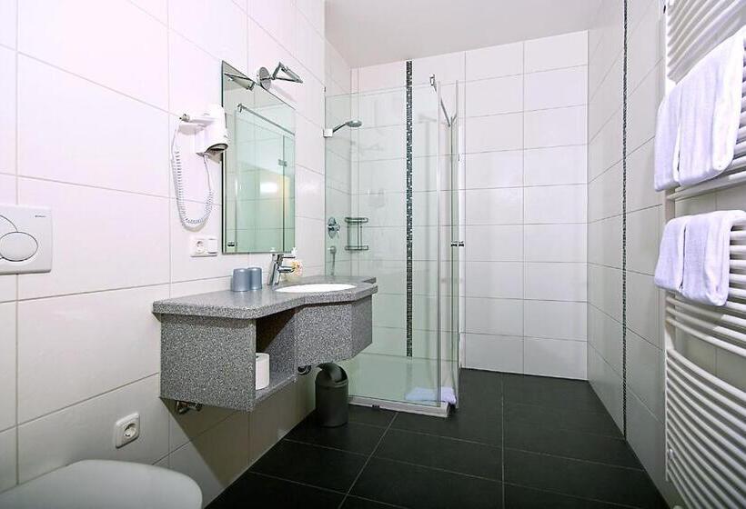 Номер Deluxe с Балконом, Landhotel Wiesbauer