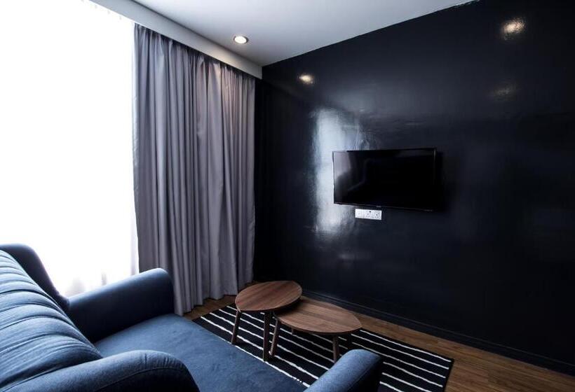 Family Suite, Bloommaze Boutique