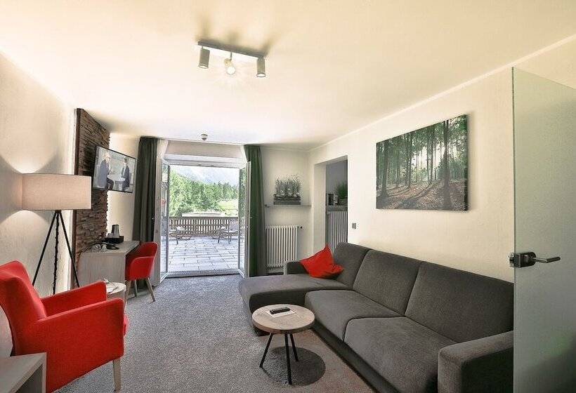 Люкс, Elements Hotel Christlessee
