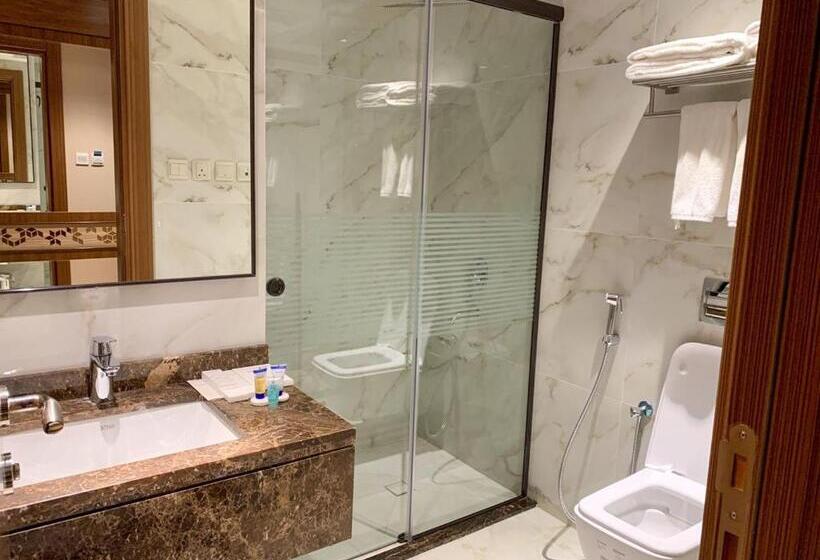 Номер Стандарт, Midan Hotel & Suites Al Aziziya