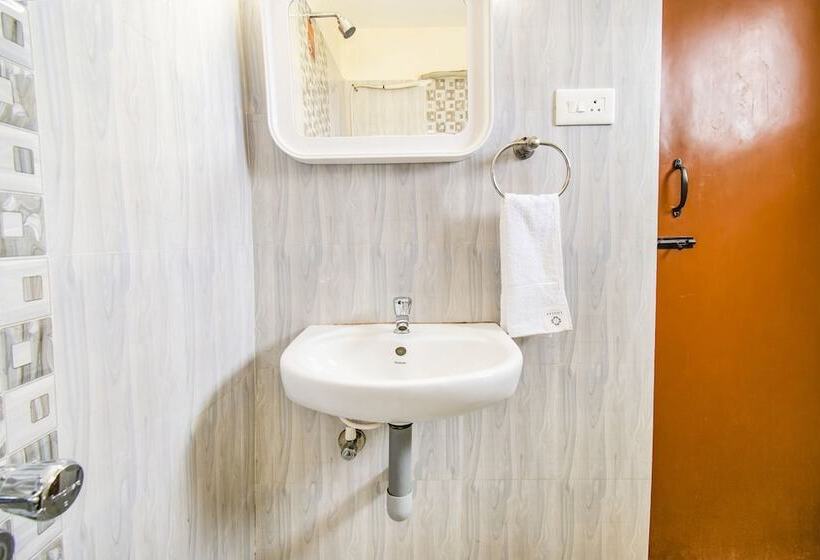Номер Deluxe, Fabhotel Thejas Paaradise   Nr Coimbatore Institute Of Technology