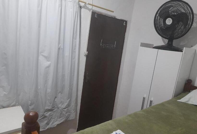 Кровать в Общей Комнате, Hostel Feel Home