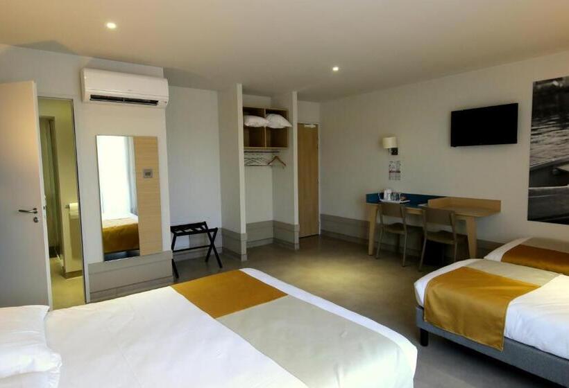 Standard Triple Room with Terrace, Vent D Eden Park