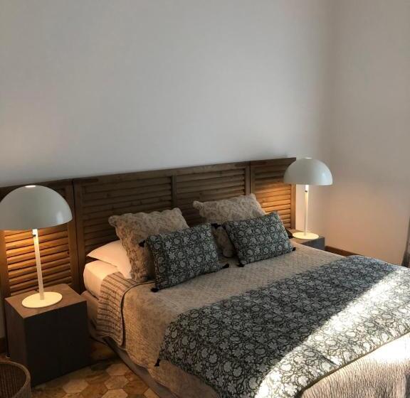 Номер Стандарт, Auberge De L Oumède