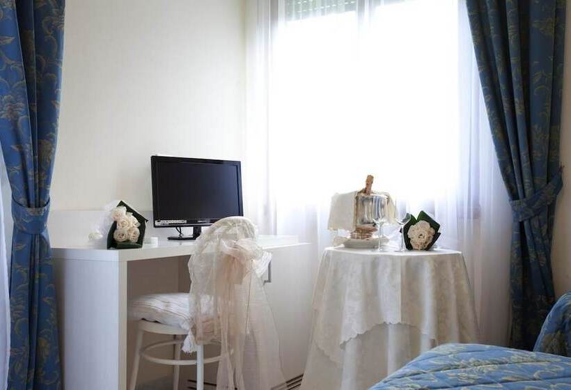 اتاق استاندارد, Ristorante Grappolo D Oro