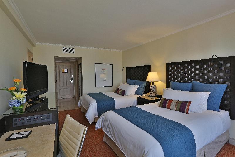 Номер Deluxe с Балконом, Molo Luxury Suites Puerto Banus
