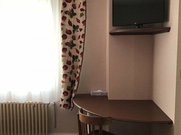 Номер Стандарт, Hôtel Evian Express   Terminus