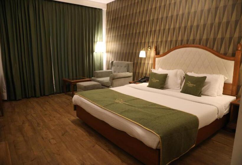 Номер Deluxe, Midtown Grand