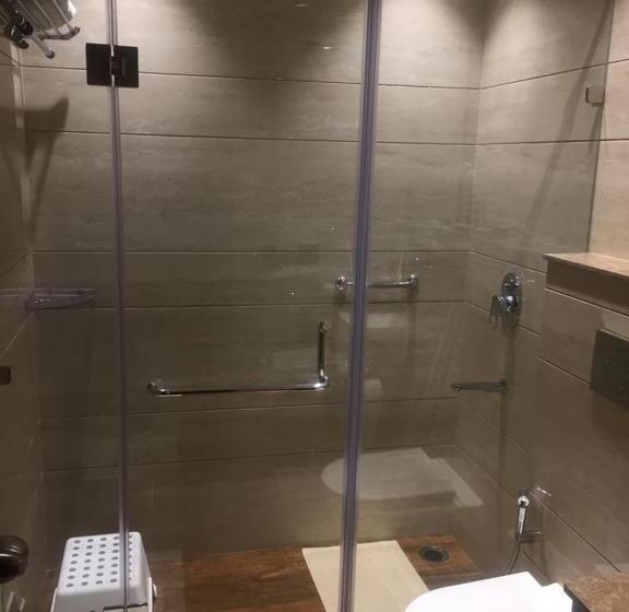 اتاق استاندارد, Midtown Grand