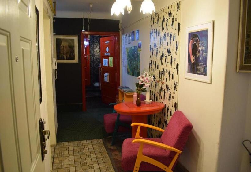 آپارتمان راحتی 1 خوابه, Hostel Balkan Han