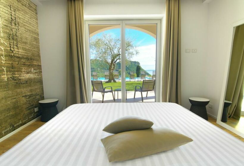 Полулюкс Вид на Озеро, Ca' Barbini Resort