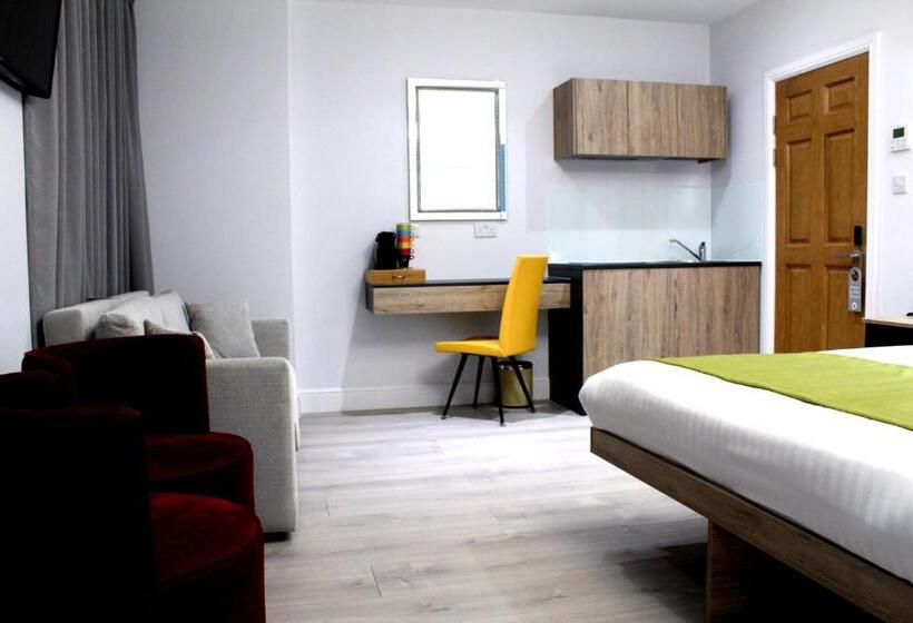 Family Suite, 1 Craven Hill Gardens