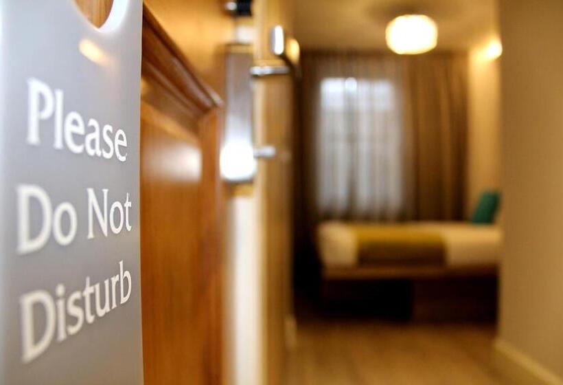 Standard Studio, 1 Craven Hill Gardens